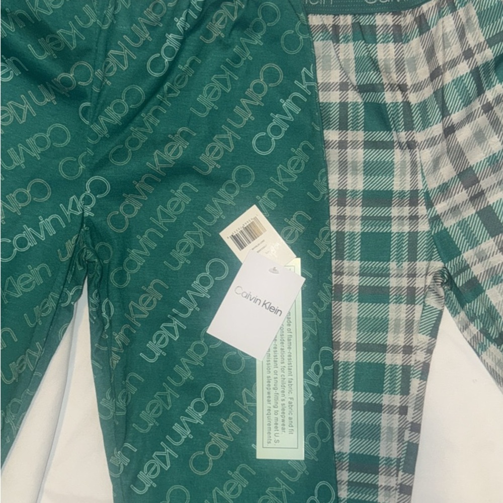 Set of boys Calvin Klein Pajama sz 6